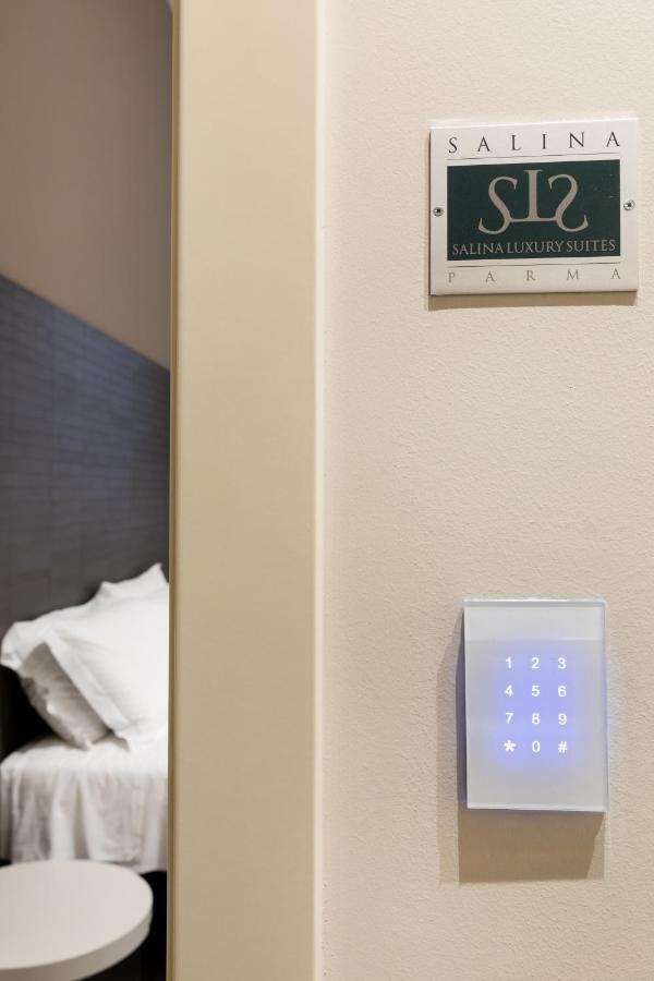 Salina Luxury Suites Parma Exteriör bild